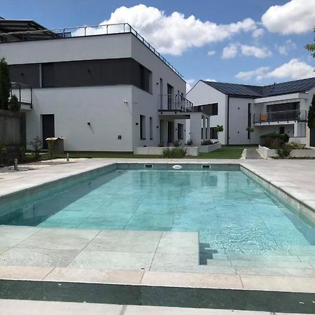 Hajdúszoboszló Oasis Residence מראה חיצוני תמונה